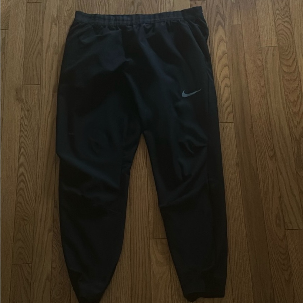 Nike Black Sweatpants with Tapered Leg Design